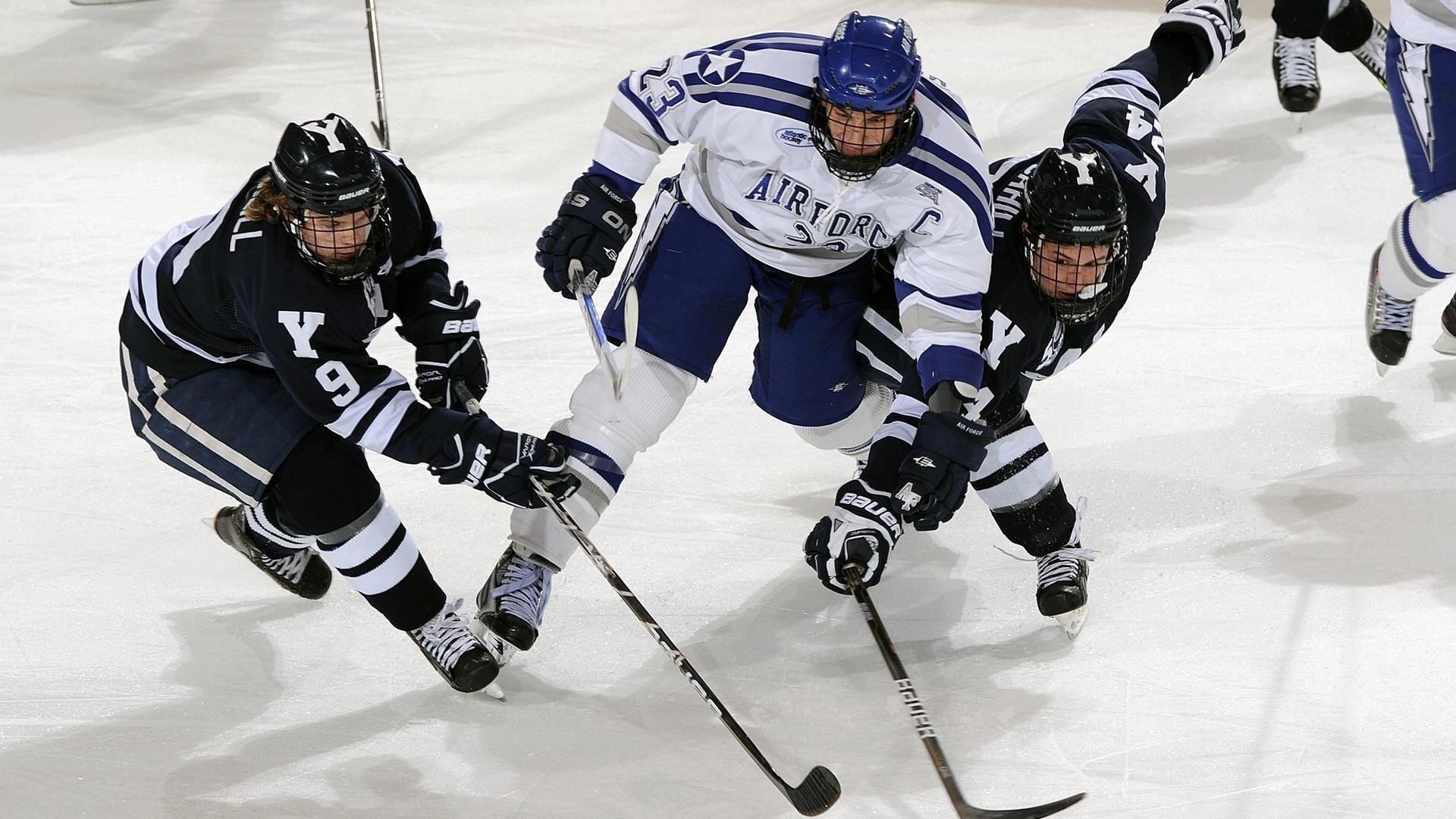 乔·波尔曼的快速进攻和精准传球帮助袋鼠队赢得关键比赛,乔治波尔第