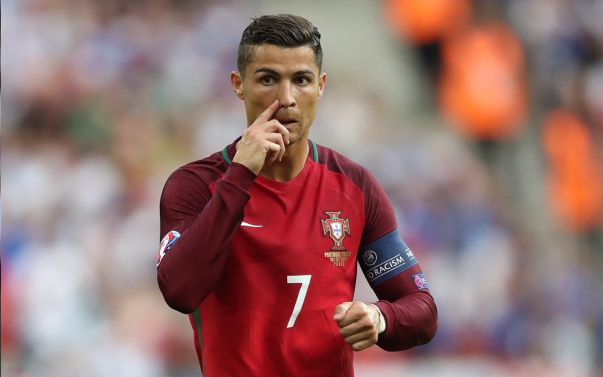 体育焦点报道引发粉丝热议,体育焦点事